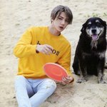 [EXO] 잘생긴 남자가 <b>강아지</b>한테 <b>얘기</b>하길래 자세히 들어보았더니