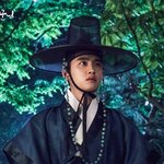 [EXO] 갑자기 타임<b>슬립</b>했는데 눈앞에 이런 남자가있다