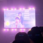 [EXO] 회색 후드 노란캡