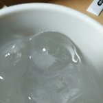 <b>얼음</b> 동그래갖고 이쁘다