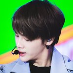 [주학년] 흑발 <b>미소년</b>