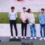 [EXO] 다리 <b>졸라</b> 기네