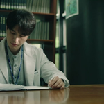 이동욱 <b>가운</b> 잘어울려,,ㅎ,,//