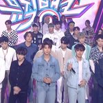 <b>AOA</b>가 음악방송 때 맨 뒤에 서는 이유