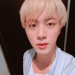 방탄소년단 <b>진의</b> 가창력은 콘서트에서 빛을 발한다 생각함