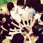 [세븐틴] 우리 뭔가 데뷔전에 세븐틴티비랑 <b>안드로메다</b>방송 한거