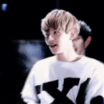 [EXO] 썬건 문건 말고 마이크건.<b>gif</b>