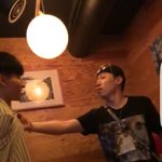 [댓글부탁해] 나지금 술집인데 <b>옆테이블</b> 몸싸움함ㅋㅋㅋㅋㅋㅋㅋㅋ