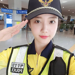 해양경찰 된 <b>유라</b>