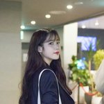 머리 <b>검정</b>색으로하면 하얘보임?