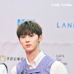 [황민현] 믾모닝❤ 아침부터 설레게 잘생긴 황민현보기