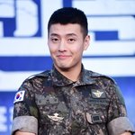 강하늘, 군대에서도 입덕 부르는 깜찍 아이<b>컨텍</b> ㅋㅋ