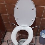 [<b>명랑</b>엽떡] 하이브리드 화장실