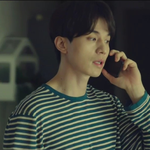 이동욱 스트라이프<b>티셔츠</b> 예쁘다,,,