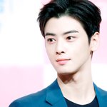 얘 정도면 잘생긴편?(양홍<b>원아</b>님)