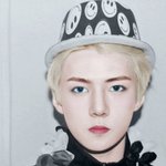 [EXO] 그림은 못 그리고 <b>채색</b>은 좀 한다