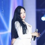 <b>사연</b> 있어보이는 분위기의 여돌