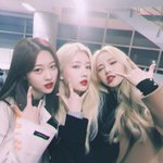 [댓글부탁해] <b>이달</b>의 소녀 드뎌 완전체 데뷔함 ㅠ