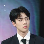 잘생긴 애는 잘생긴 애랑 친목하네