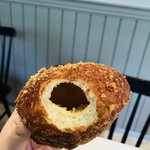 이런 <b>공갈빵</b>을 내가 태어나서 보게될줄은 몰랐지