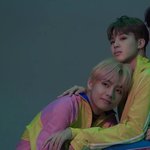 [방탄소년단] 만다꼬즈... <b>탱이</b>가 짐니 품에 저렇게