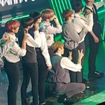 [강다니엘] 강다니엘 <b>다리</b>길이 <b>자랑</b>ㅋㅋㅋㅋㅋㅋ