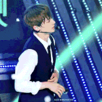 [황민현] 믾모닝❤  아침부터 사망각 <b>gif</b>