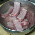 [자취요리] '매운 <b>등갈비</b> 구이'를 만들어 보았습니다.