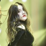 예쁘다고 말하기도 입아픈 <b>여</b><b>돌</b>