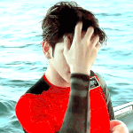 옹성우 <b>래쉬</b>가드입은것좀봐  대박멋있음