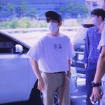 [EXO] 난 백현이 티 빼고 <b>헐렁</b>하게 입는것도 사랑하는데