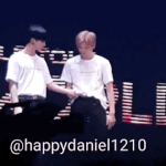 [강다니엘] 강다니엘 <b>전기</b>놀이한다ㅋㅋㅋ