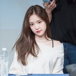 손나은 <b>yg</b>삘