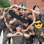 서은광 군대에서도 잘지내나봐ㅠㅠ