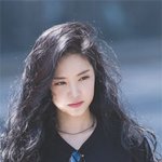 실물 궁금증 <b>유발</b>하는 여돌