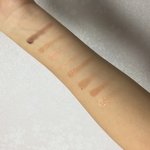 [댓글부탁해] 화장하다 심심해서 셰도우 다 <b>발색</b>해봄