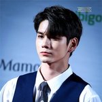 흐트러짐 없는 남돌 잘생김