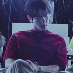 [EXO] 아니 어깨가 조금 많이 넓으신것같은데요?