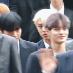 [박우진] 와 어떻게 <b>이</b> 사이로 <b>눈</b>이 딱 마주치지....