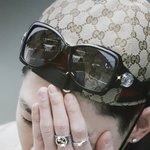 구찌 풀 <b>착장</b> 권현빈