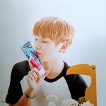[강다니엘] 씽크네이처 포시즌북 받아<b>쏘</b>
