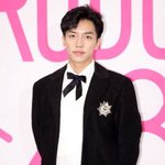 이승기정도는 마음만 먹으면 프듀<b>연습생들</b> 사귈수있겠지??