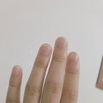 나 <b>손톱</b> 네일받으면 살릴수잇을까?