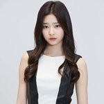 김민주<b>정도</b>면 <b>여</b><b>돌</b> 탑 노릴만하지않음 ?