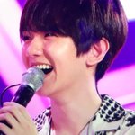 [EXO] 심지어 이거 약간 <b>마마</b> <b>때</b> 보이지 않음 ?