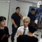 [박우진] 왜그러케 몸 더듬더듬 ㅋㅋㅋ(ㅌㅇㅇㅈㅇ)