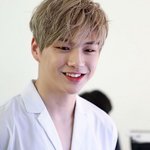 [강다니엘] 입꼬리가 짝짝이가 아냐