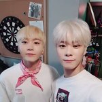 서로 친한게 보이는 <b>문빈</b>승관