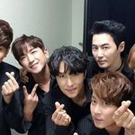 ‘비스트’ 이름 못 가지고 나왔을 때 ‘참선배’ <b>신화</b>가 전한 말
