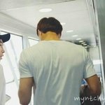 [EXO] 종인이 어깨봐 <b>와우</b>